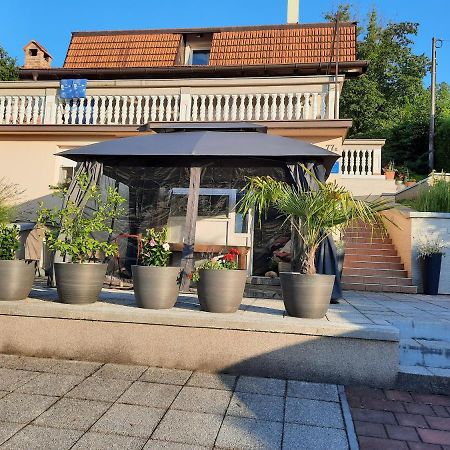 Stella House Mreznica Apartment Duga Resa Ngoại thất bức ảnh