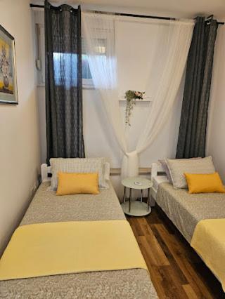 Stella House Mreznica Apartment Duga Resa Ngoại thất bức ảnh