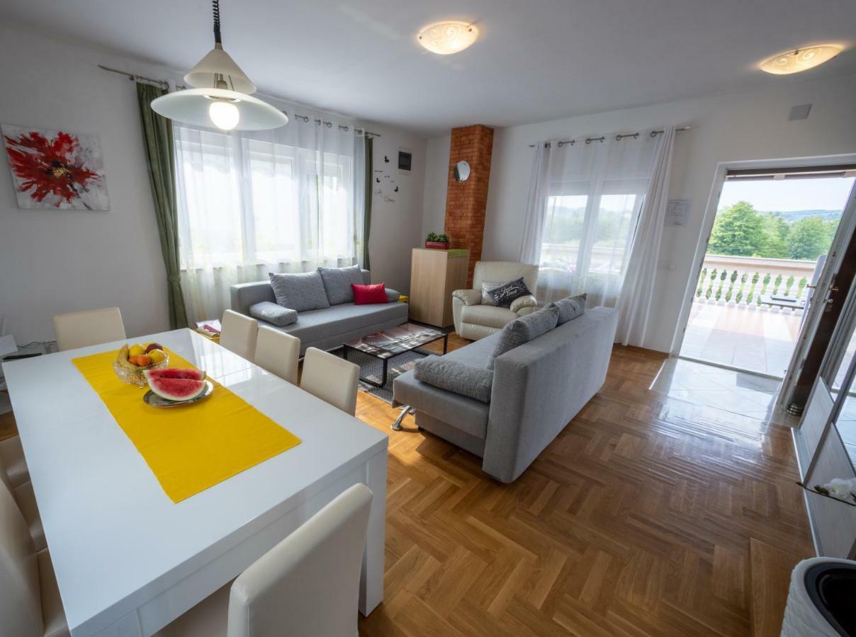 Stella House Mreznica Apartment Duga Resa Ngoại thất bức ảnh